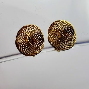 Vintage clip earrings